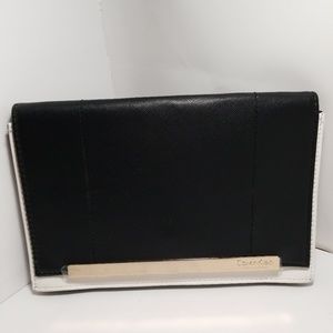 💥CALVIN KLEIN Fragrance Clutch Blk and Wht